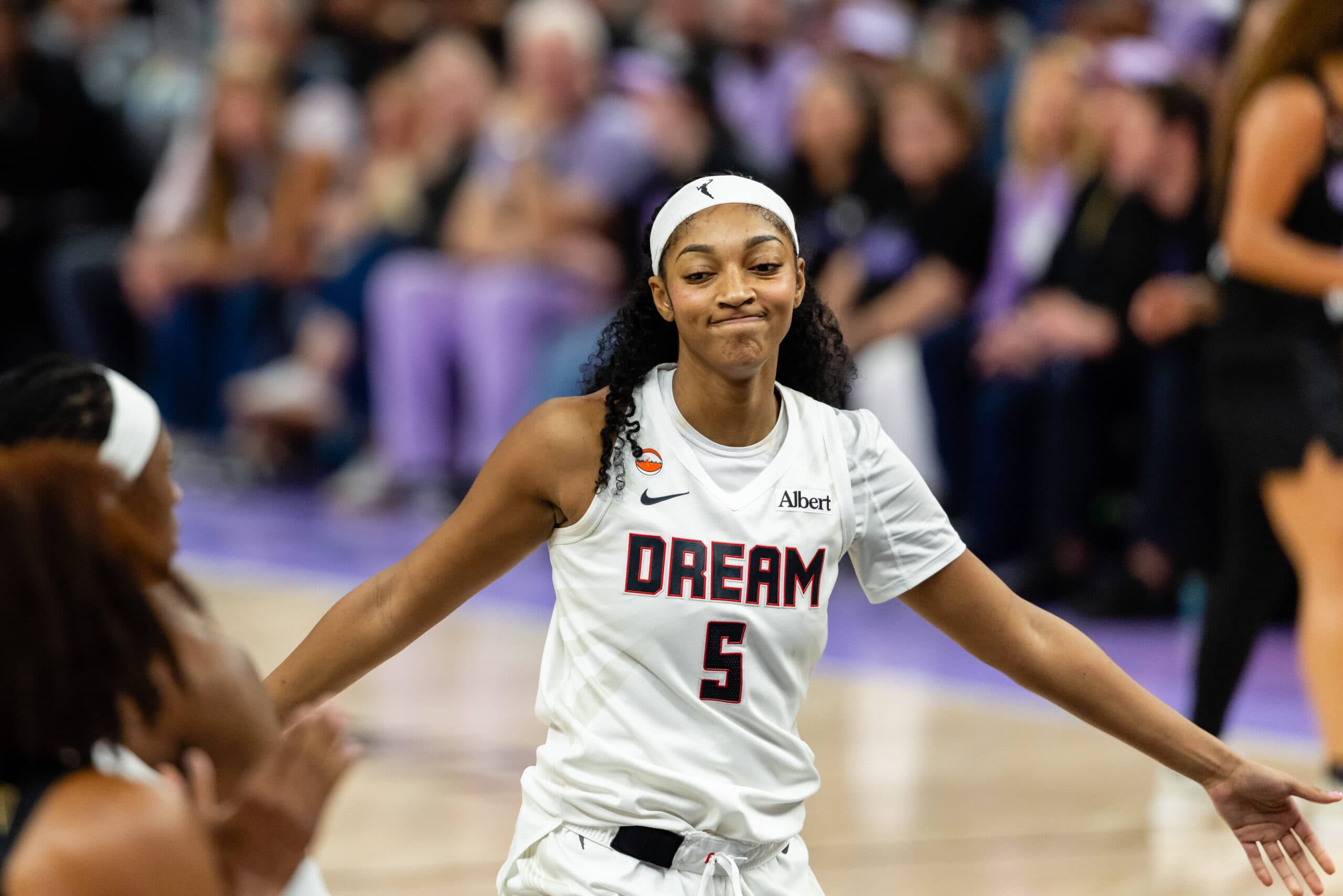Angel Reese’s 31-Point Outburst Powers Dream Into Playoffs
