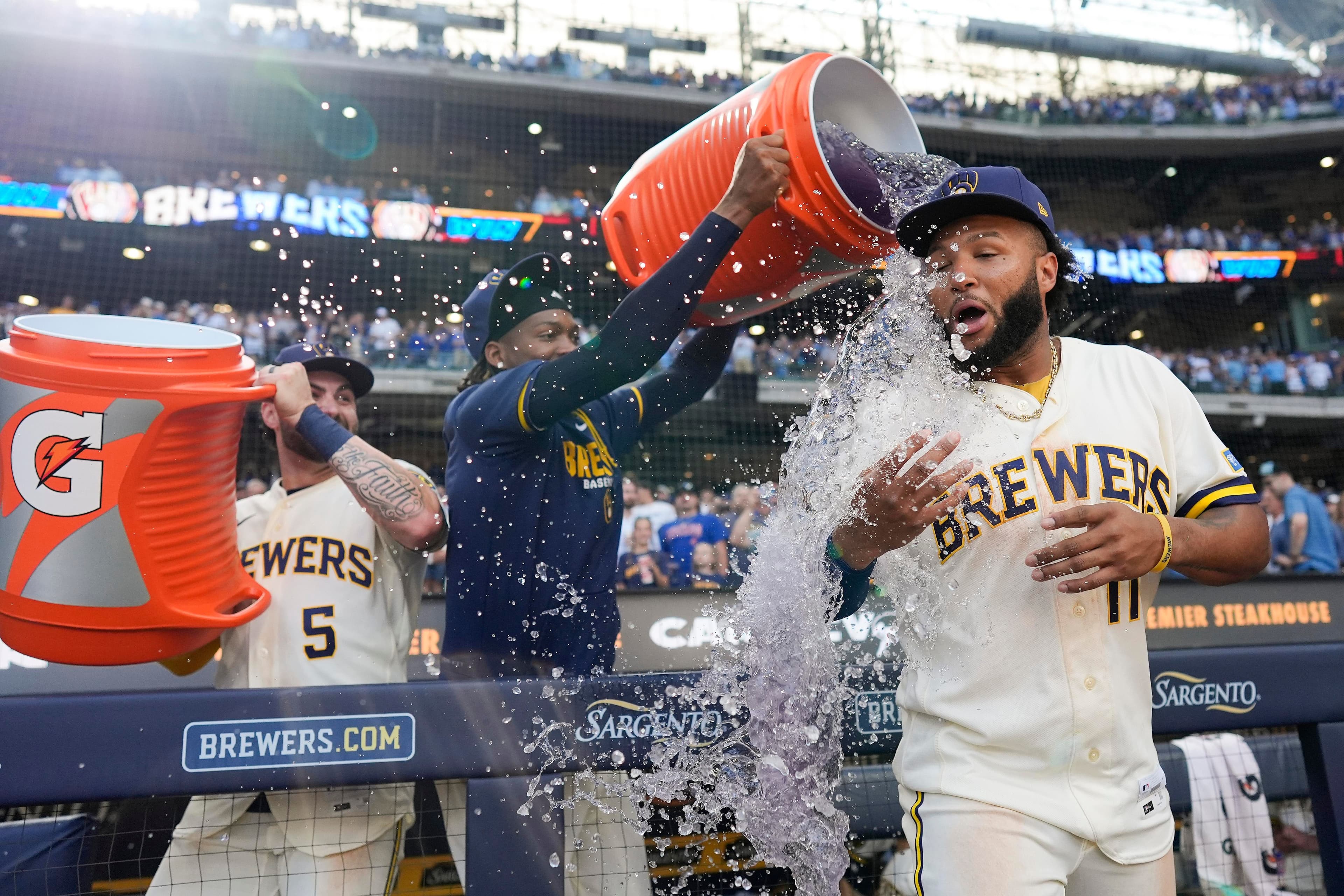 Chourio’s Late Heroics Lift Brewers in Labor Day Thriller