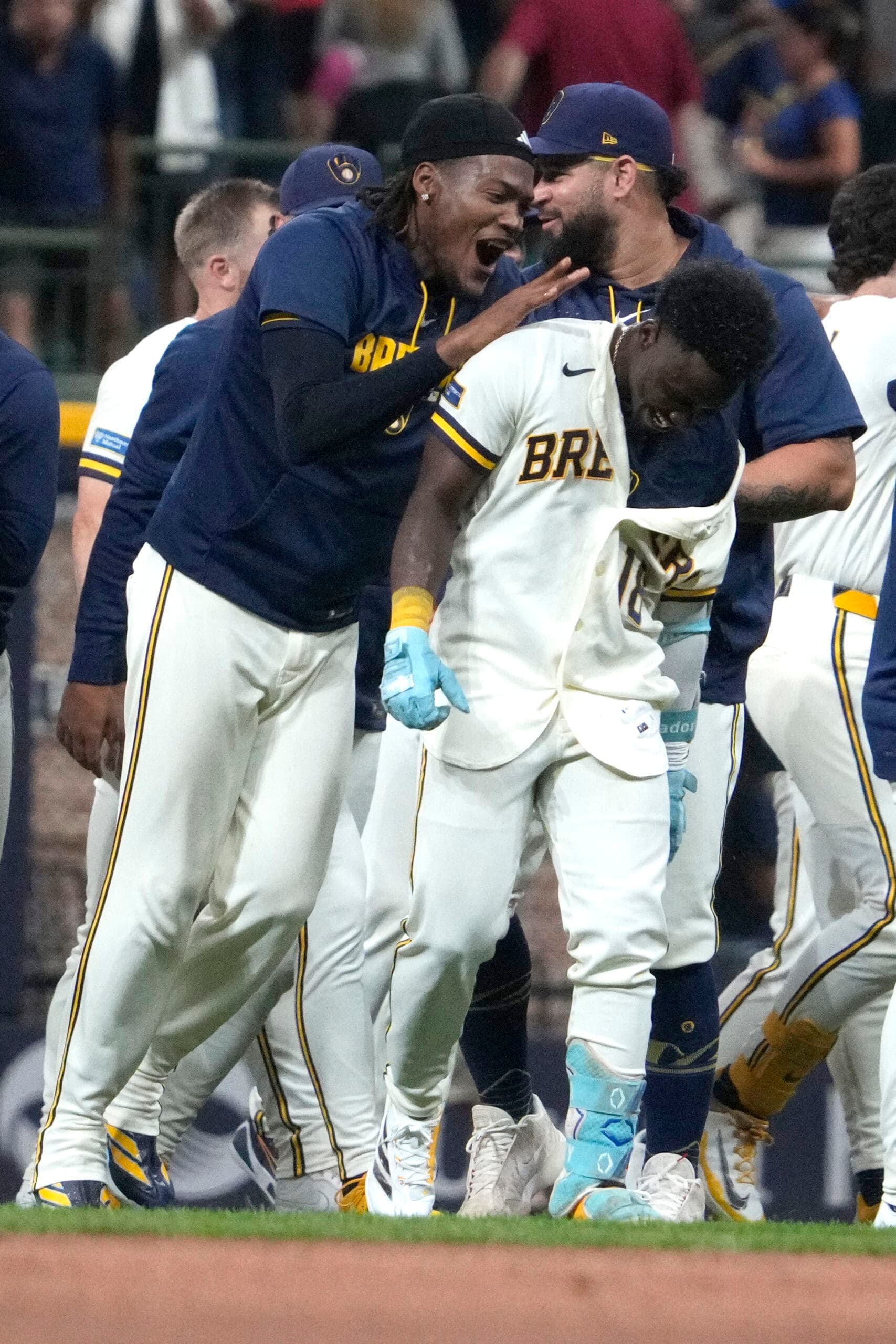 Luis Lara Reveals Pat Murphy's Advice Before Brewers