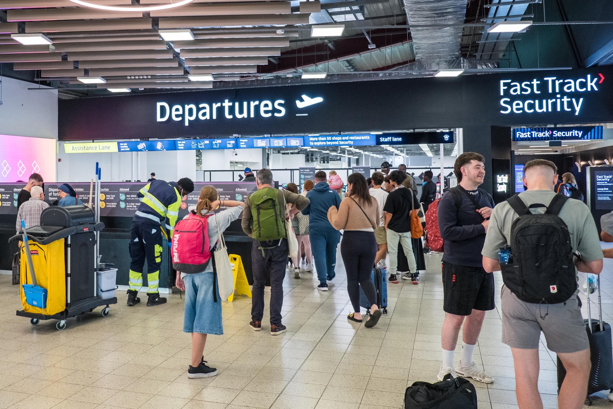 UK Travel Firm Collapses: Refund Guide for Cancelled