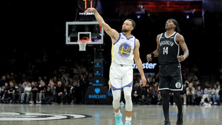 Warriors Trade Steph Curry to Hornets in Blockbuster