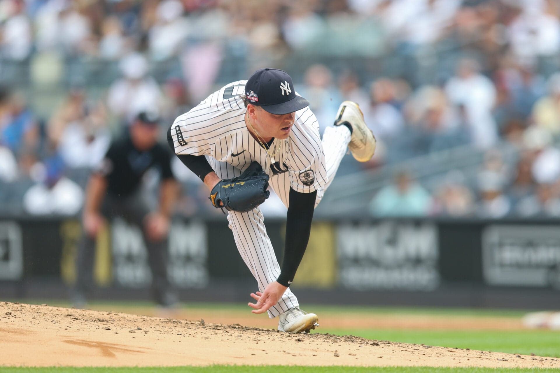 Yankees Injury Blow: Star Pitcher Exits Early in 4th