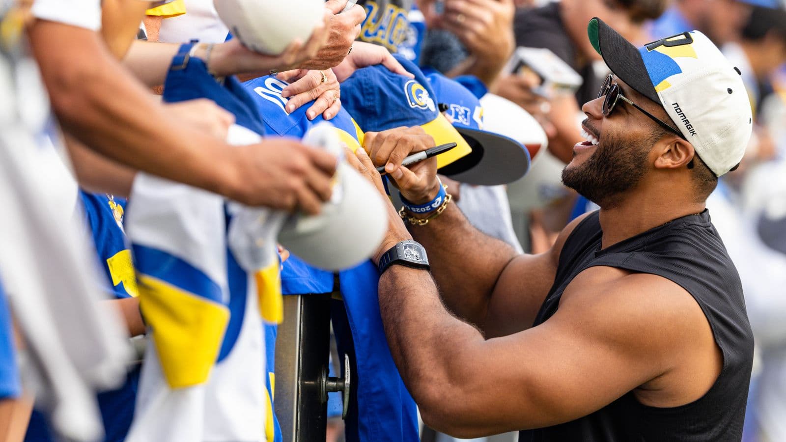 Aaron Donald’s Rams Return: Oddsmakers Set Lofty Bar