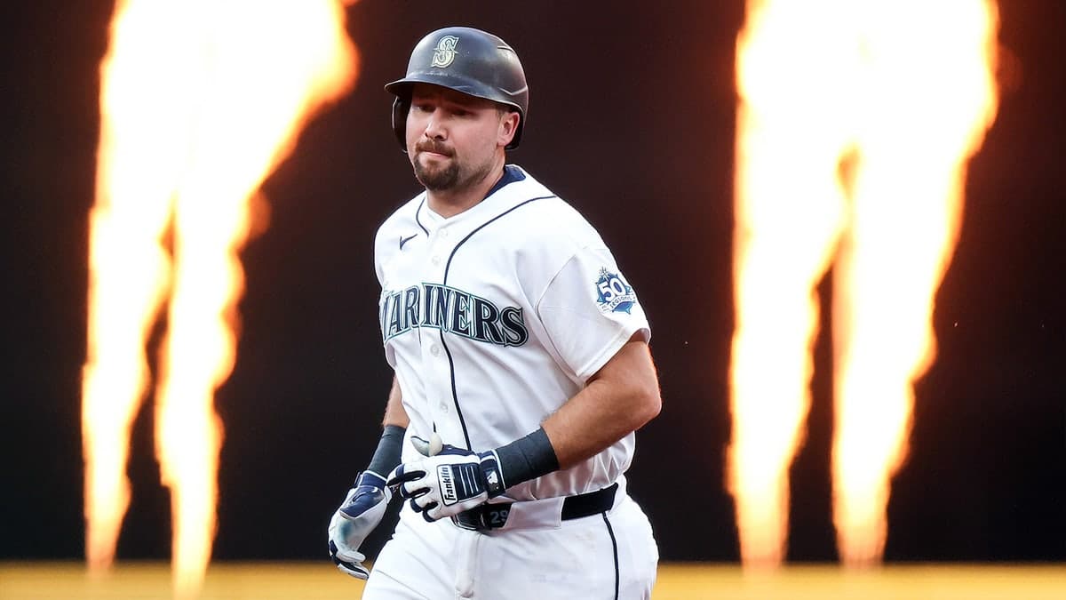 Cal Raleigh's 3 HRs End Slump in Historic Mariners Day