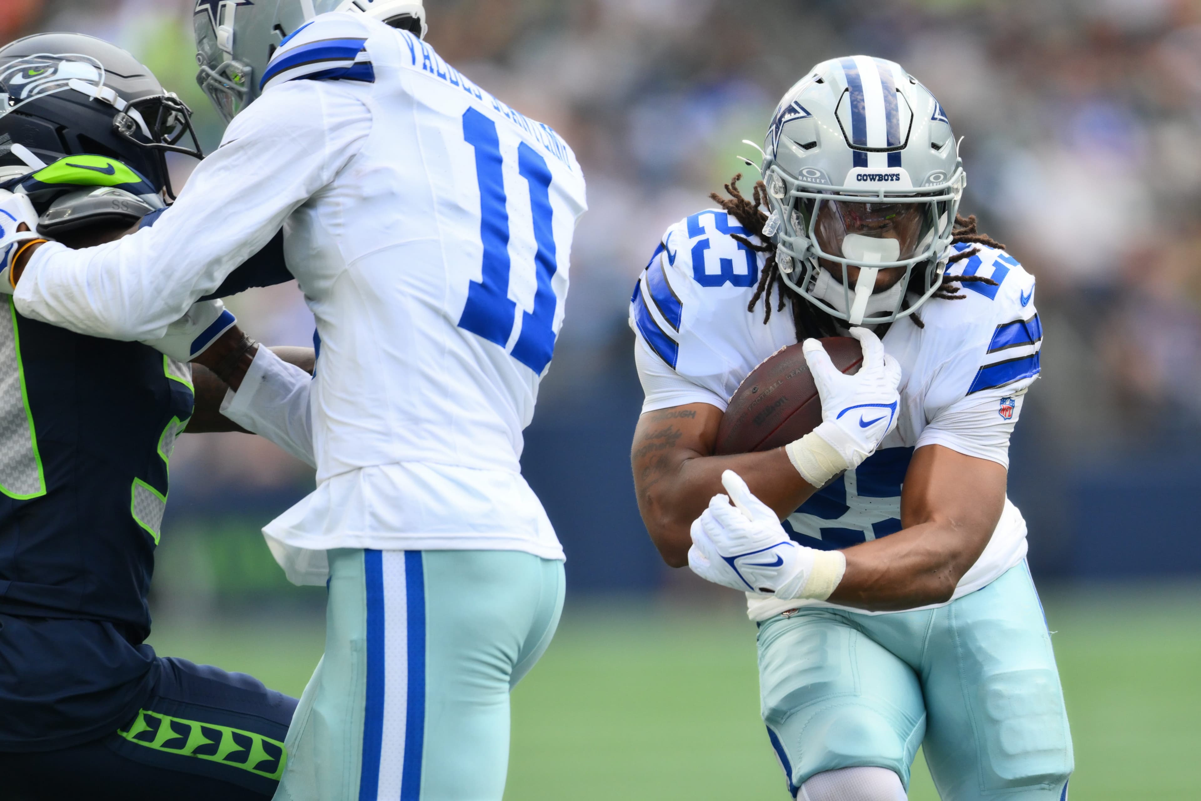 Cowboys Cut Former Texas RB: Shocking 2026 Waiver