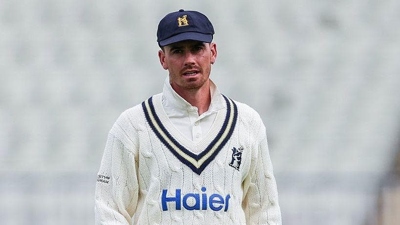 Leicestershire Sign Bears Bowler Gilchrist on Loan