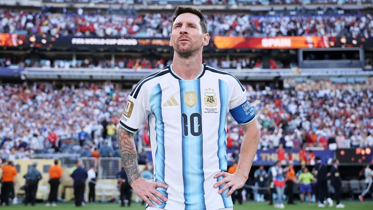Messi Mid-Game Tributes Set for Argentine Soccer Teams in