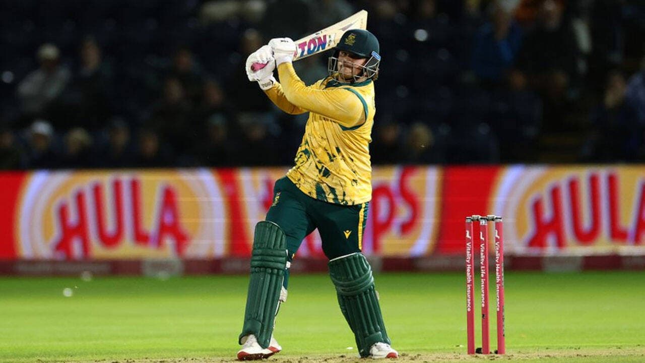 Pretorius Powers SA Past Zimbabwe in Tri-Series