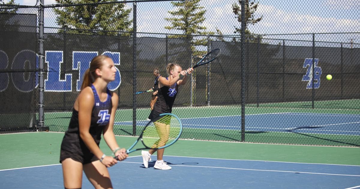 Tennis Teams Face 3 More Foes Before Tuesday Showdown